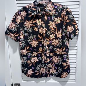 Men’s Large Denim and Flower Short Sleeve Shirt